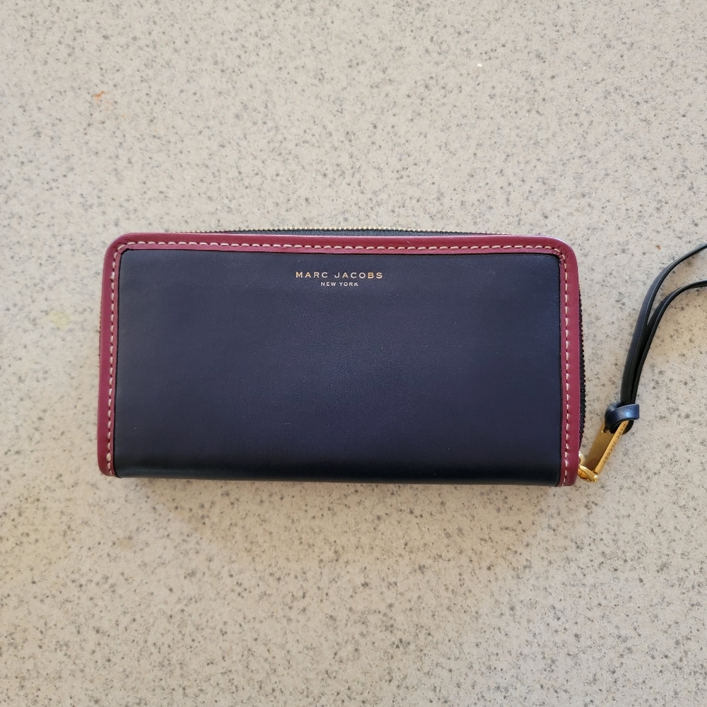 Marc Jacobs wallet